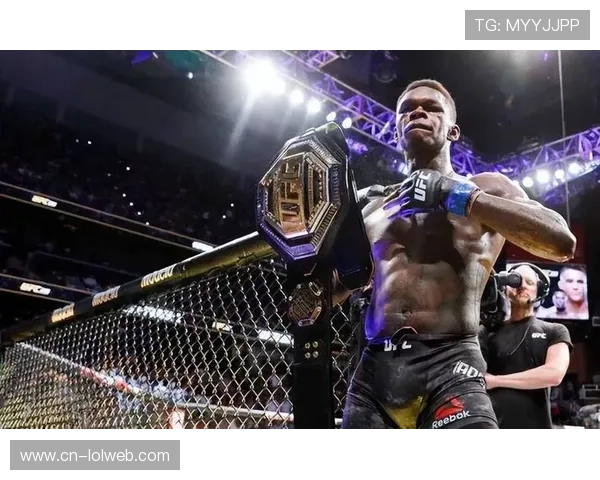 奇马耶夫冠军战控制时长创纪录：五回合碾压展现摔跤统治力