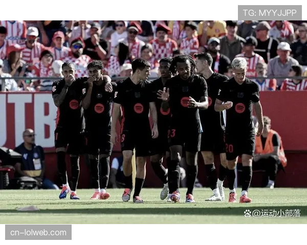 巴萨4-1大胜西班牙人笑傲加泰罗尼亚德比，亚马尔独造三球